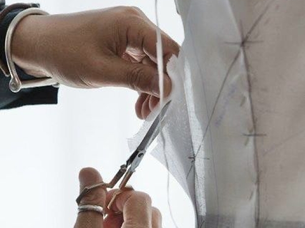 Tailor Dress Ben Thanh Market – What International Travelers Should Know